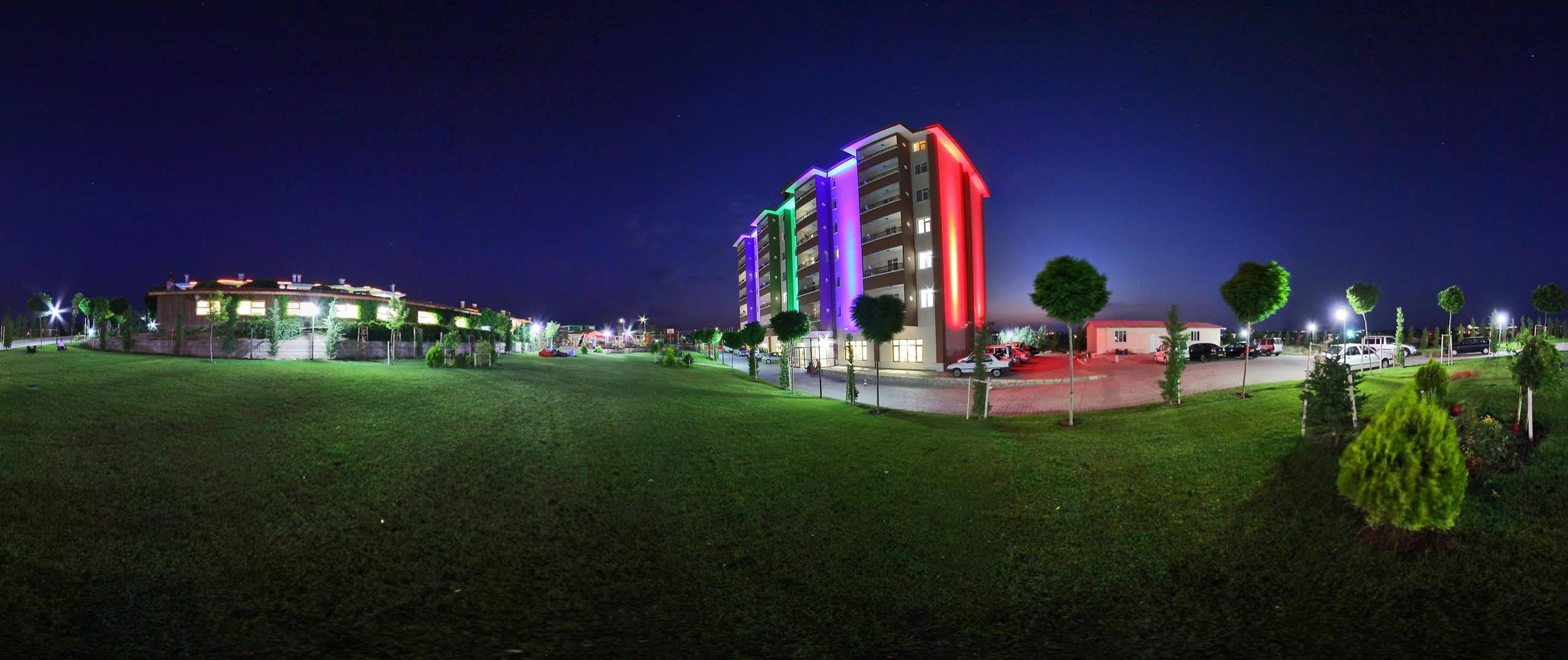 Ceylan Termal Saglikli Yasam Koyu Villa Eskişehir Luaran gambar