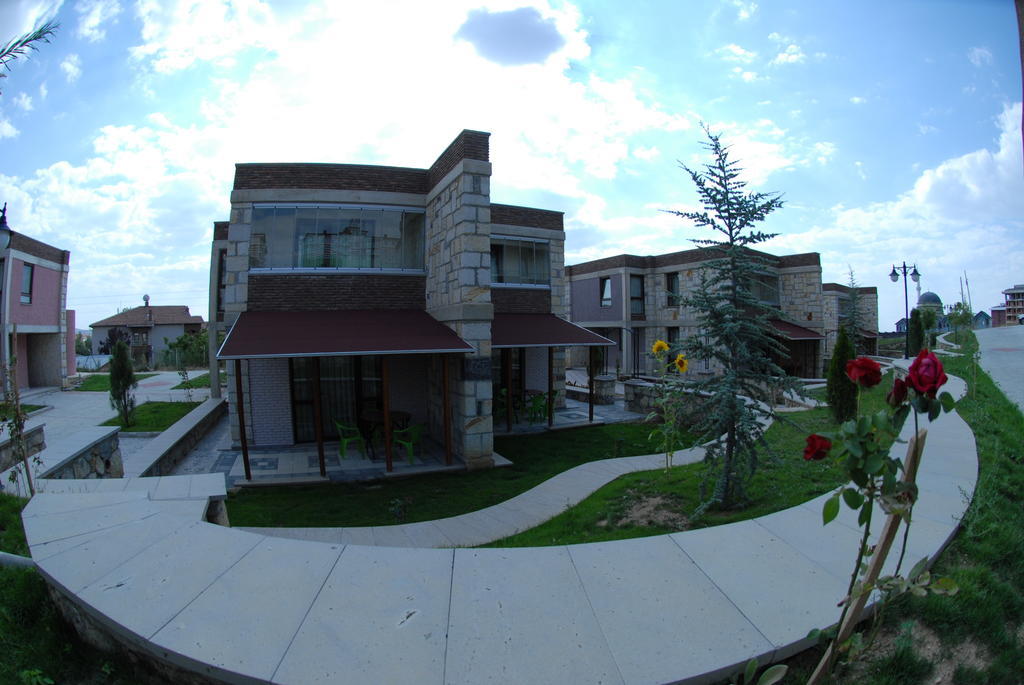 Ceylan Termal Saglikli Yasam Koyu Villa Eskişehir Bilik gambar