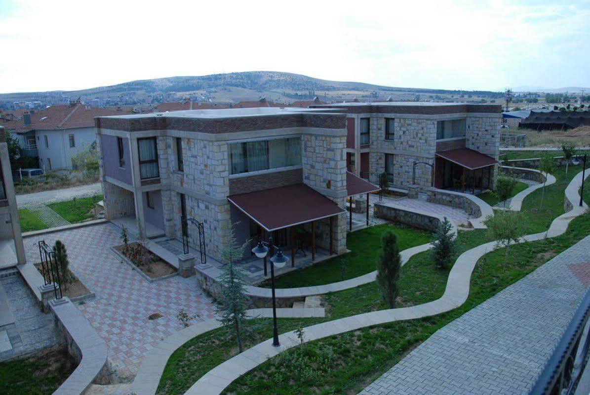 Ceylan Termal Saglikli Yasam Koyu Villa Eskişehir Luaran gambar