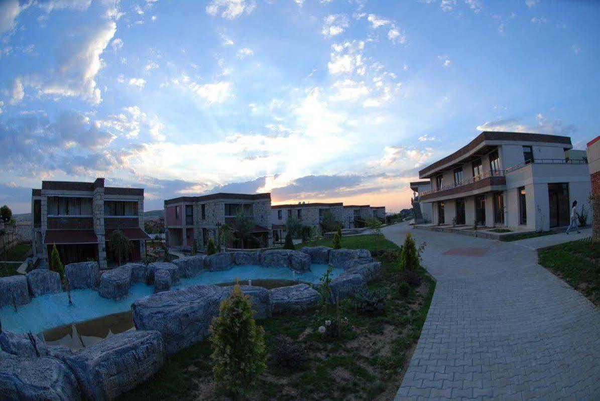 Ceylan Termal Saglikli Yasam Koyu Villa Eskişehir Luaran gambar